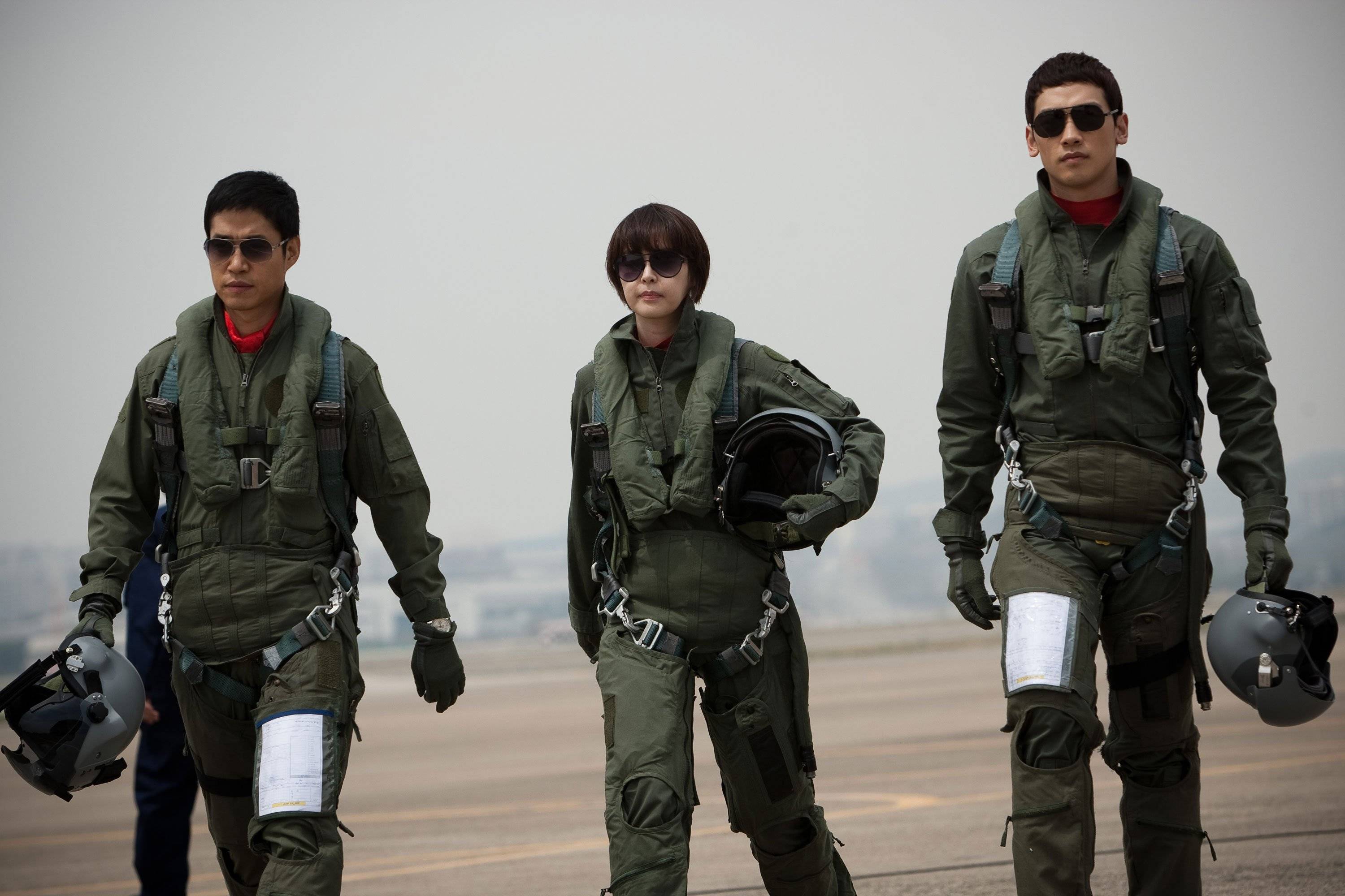 Added new stills for the upcoming Korean movie "R2B: Return to Base