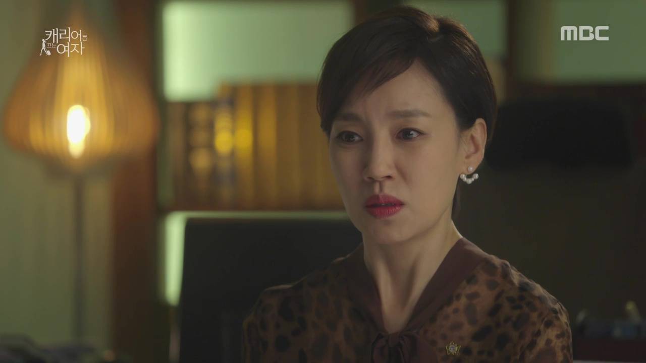 [hancinema S Drama Review] Woman With A Suitcase Episode