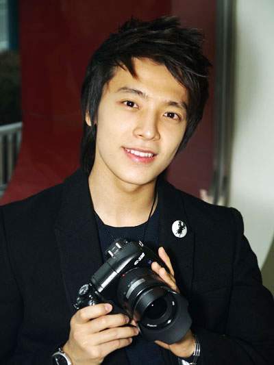 Lee Dong Hae - Picture
