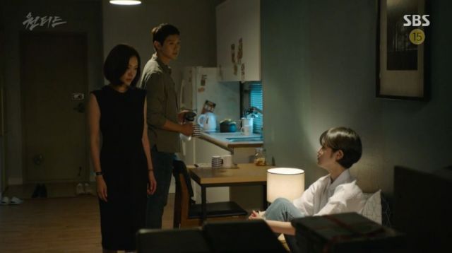 Hye-in and Seung-in hiding Ji-eun