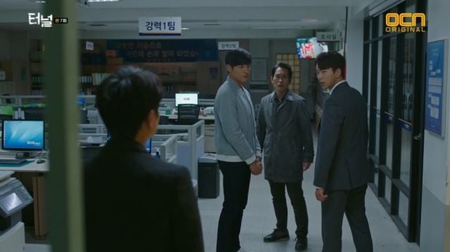 Seon-jae's father reunites with Gwang-ho