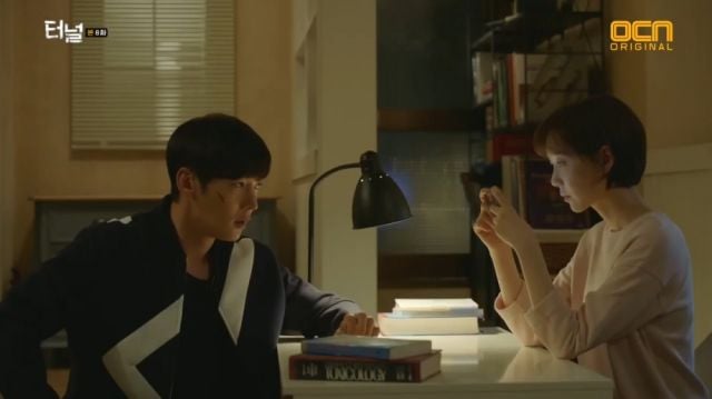 Gwang-ho wanting to protect Jae-i from witnessing a scary situation
