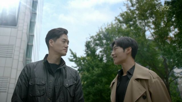 Kang-woo and Min-joon after solving a case