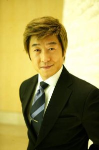 Kim Sang-joong (김상중)