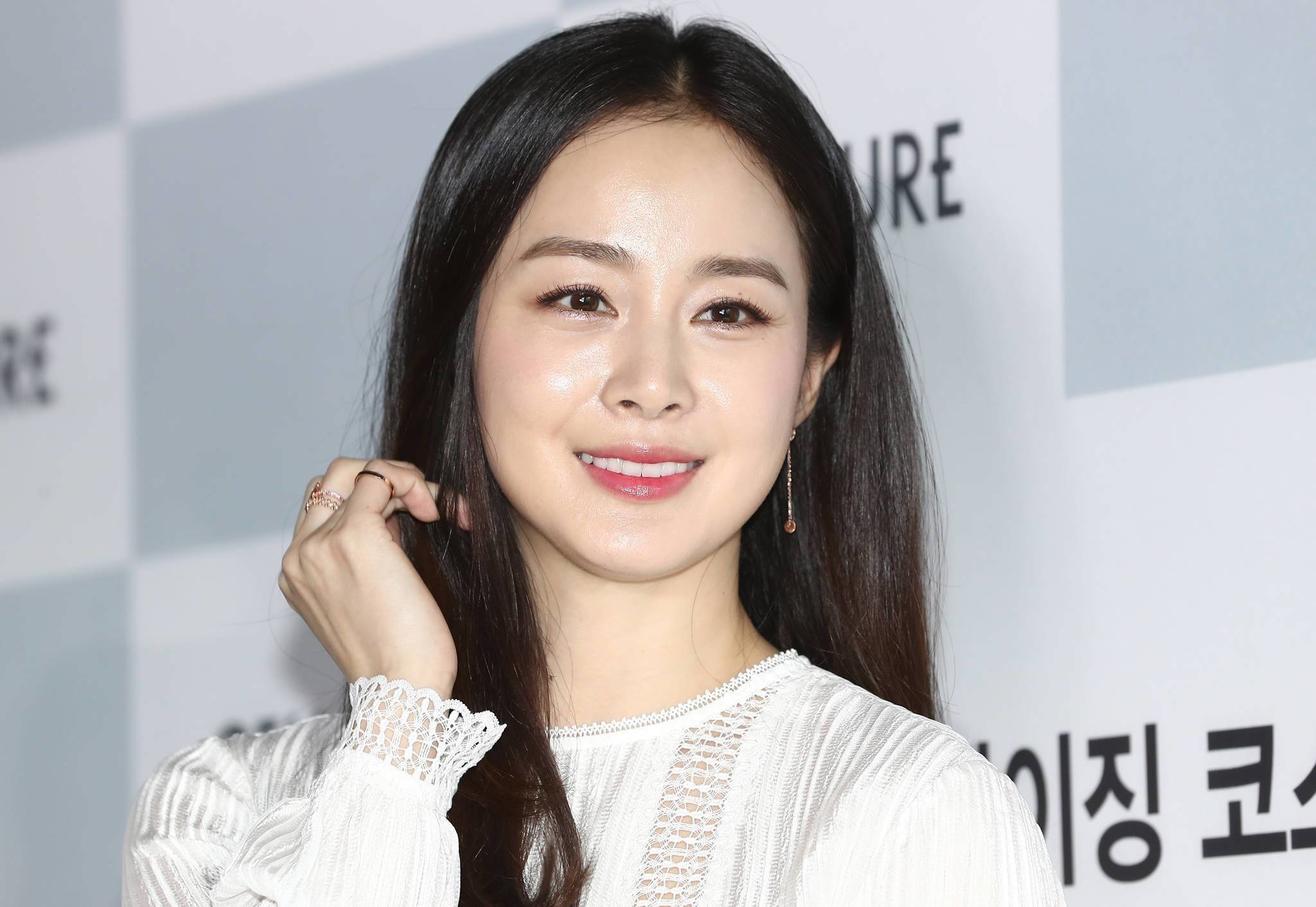 HanCinema's News] Kim Tae-hee Confirms Receipt of Offer for Upcoming Drama  "Hi Bye, Mama!" @ HanCinema :: The Korean Movie and Drama Database