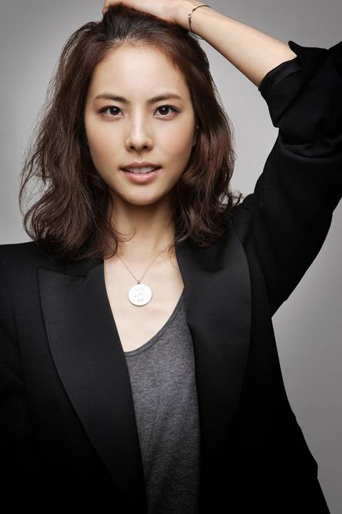 Park Ji-yoon comes back as bad girl with Ryu Si-won @ HanCinema :: The ...