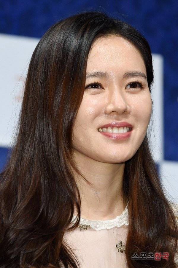 Photos Actress Son Ye-jin, beautiful this way or the ...