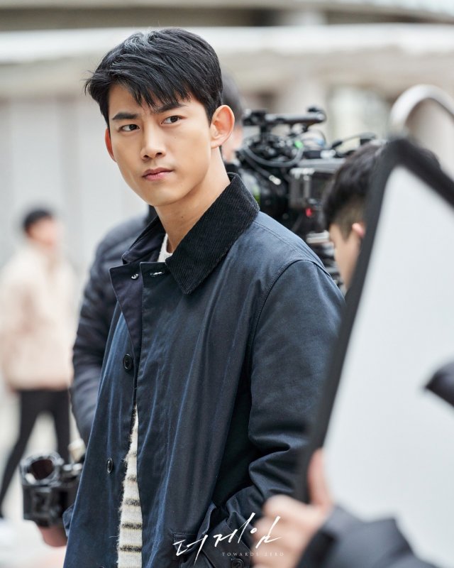 [Photos] New Behind the Scenes Images Added for the Korean Drama 'The ...