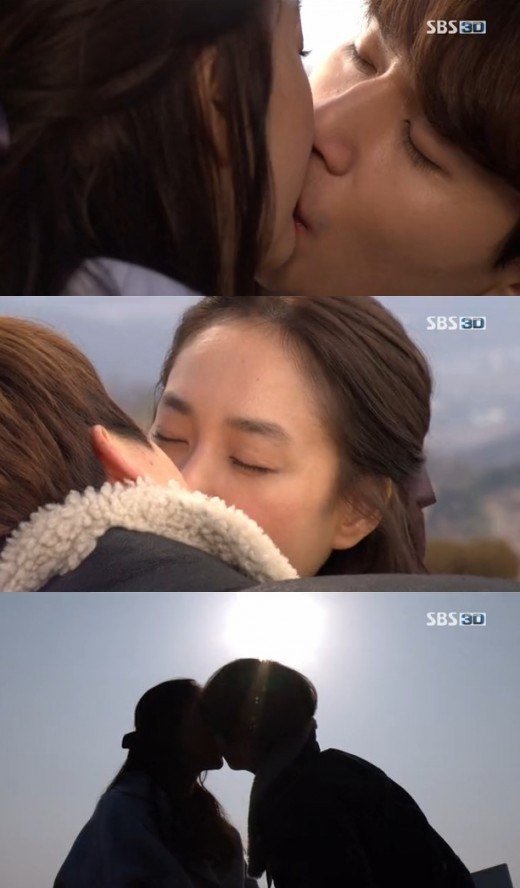 Spoiler] 'The Story of Kang-gu' Park Joo-mi and Lee Dong-wook's kiss scene  @ HanCinema