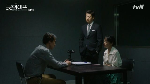 Hye-kyeong and Joong-won question her client