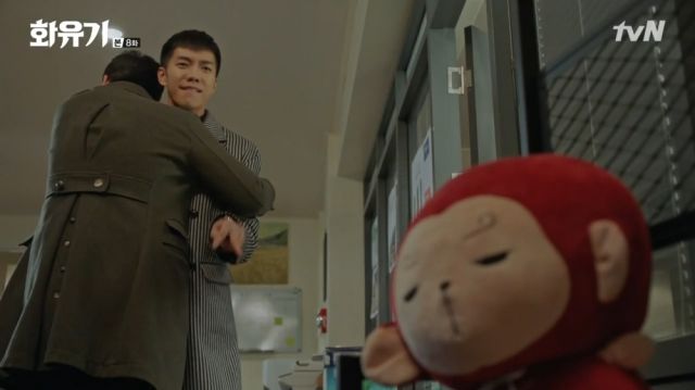 Oh-gong angry at his plushie for the false alarm